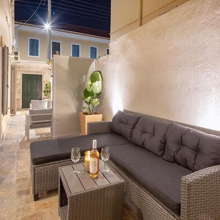 Modern-Vintage Old Town Suites Korfu Dış mekan fotoğraf