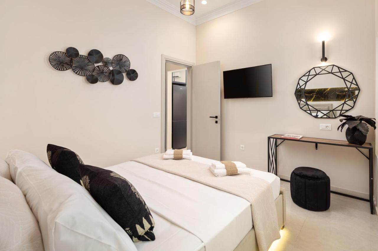 Modern-Vintage Old Town Suites Korfu Dış mekan fotoğraf