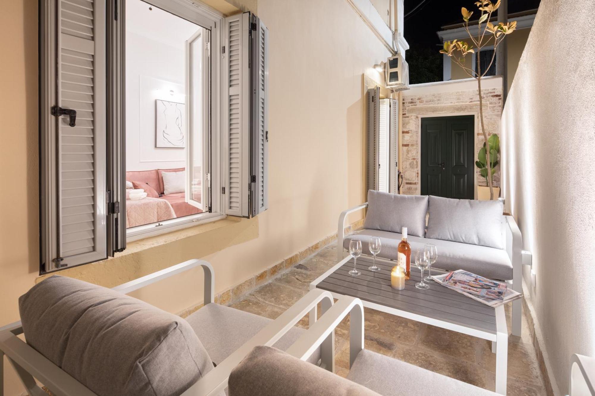 Modern-Vintage Old Town Suites Korfu Dış mekan fotoğraf