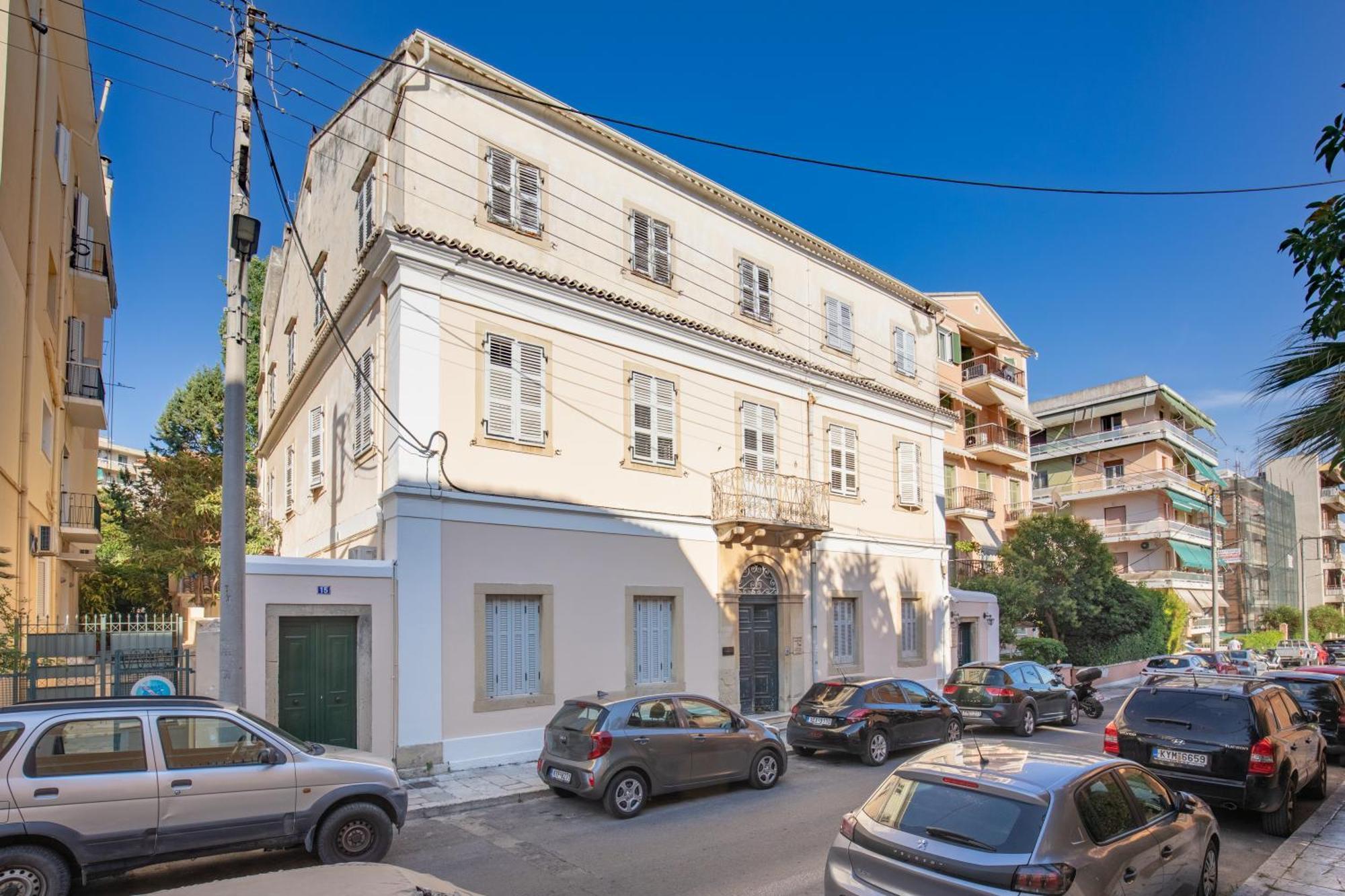 Modern-Vintage Old Town Suites Korfu Dış mekan fotoğraf